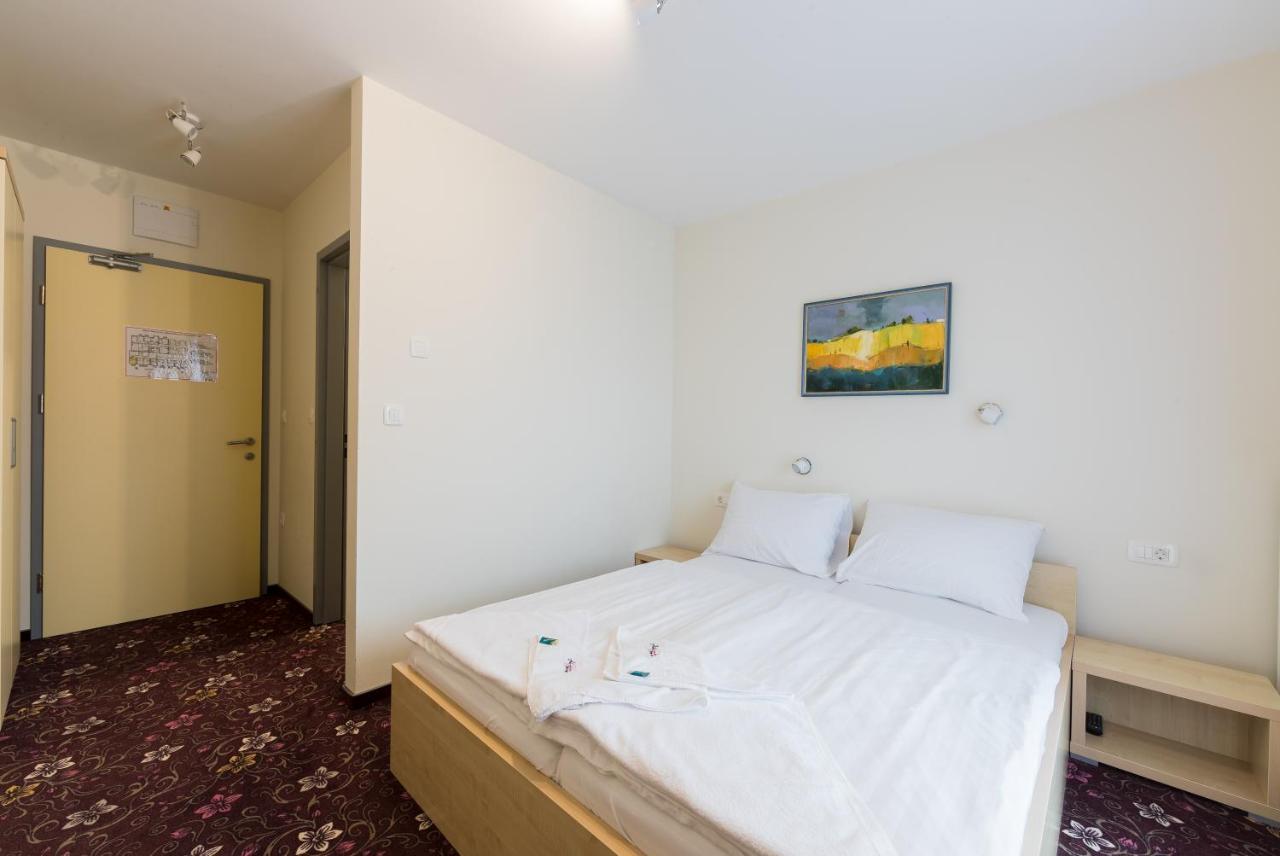 hotel Jakec Zgornja Loznica Exterior foto