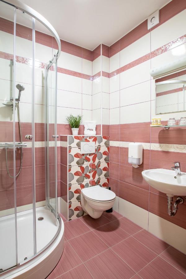 hotel Jakec Zgornja Loznica Exterior foto